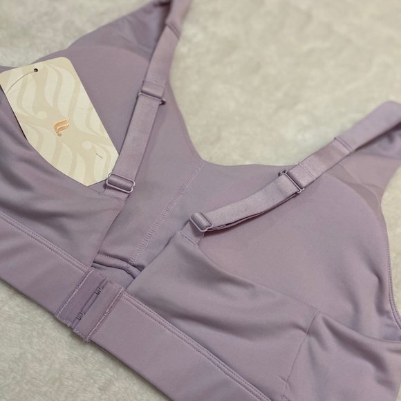 Fabletics Lavender Sports Bra - Picture 3 of 4